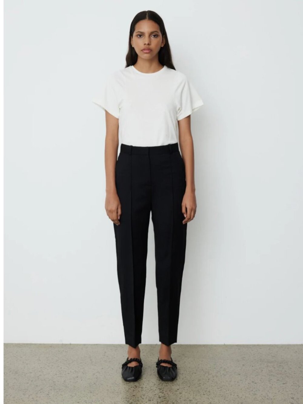 Toteme Sewn Pleat 100% Wool Trousers (size US 2, Toteme 34)